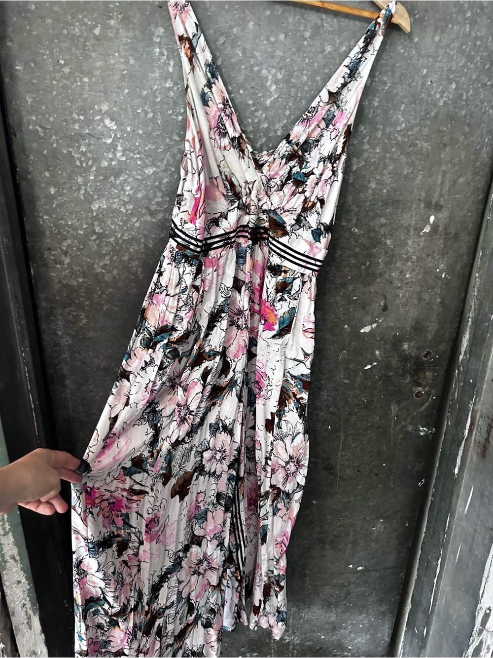 Anthropologie Floral V-Neck jumper in Pink and White